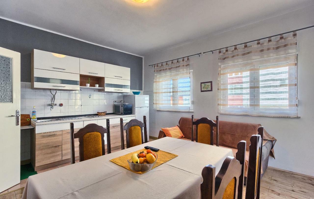 Apartments Milenka Trogir Exterior photo