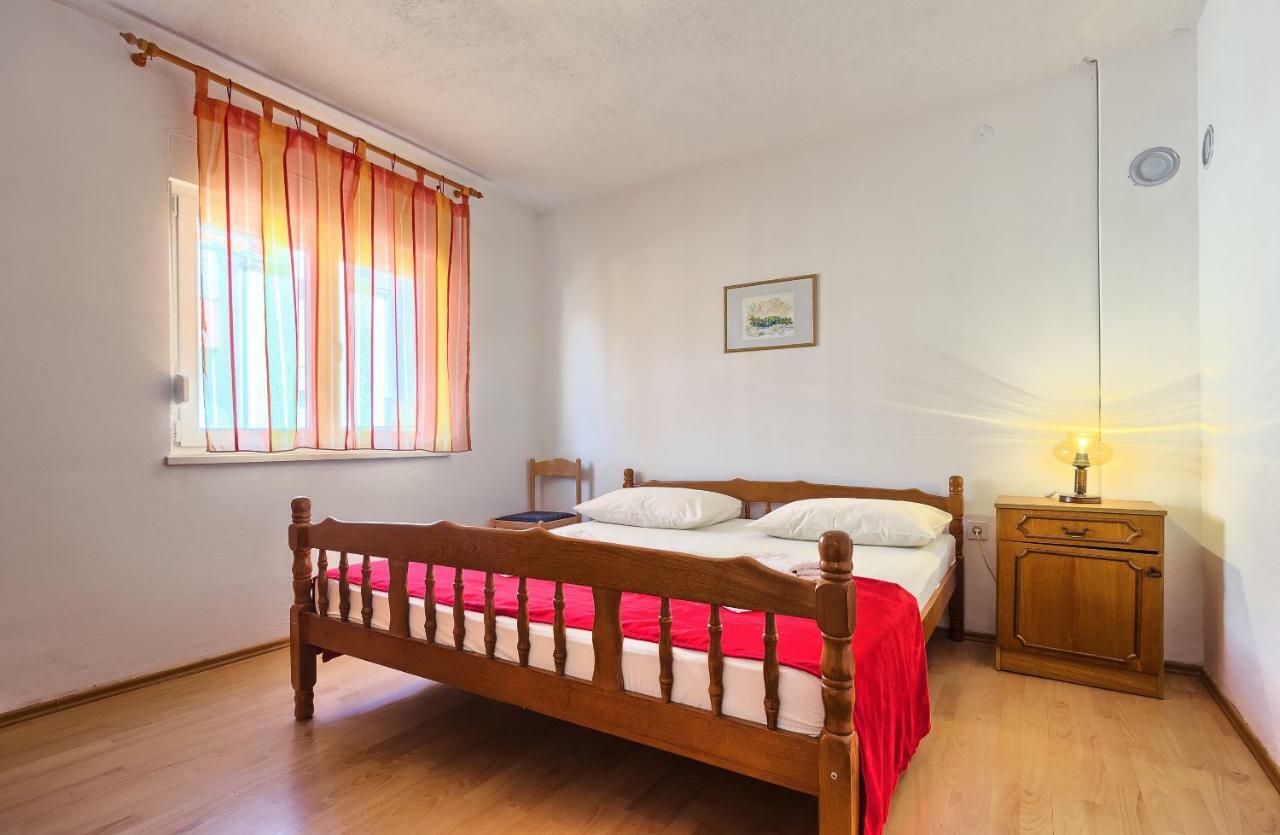 Apartments Milenka Trogir Exterior photo